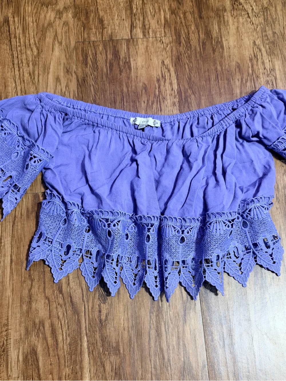 Iris Juniors Size S Purple Off Shoulder Top – Crochet Lace Trim